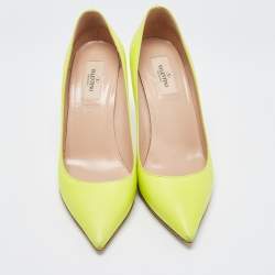 Pre Owned Valentino Green Leather Rockstud Pumps Size 40
