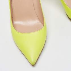 Pre Owned Valentino Green Leather Rockstud Pumps Size 40