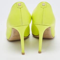 Pre Owned Valentino Green Leather Rockstud Pumps Size 40