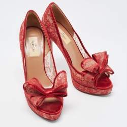 Pre Owned Valentino Red Satin and Lace Platform Peep Toe Pumps Size 39