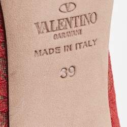 Pre Owned Valentino Red Satin and Lace Platform Peep Toe Pumps Size 39