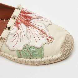 Pre Owned Valentino White Embroidered Leather Ballet Flats Size 38