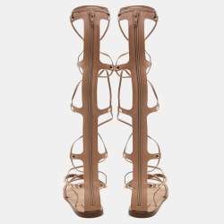 مملوكة مسبقًا Valentino Beige Leather Rockstud Gladiator Flat Sandals Size 41