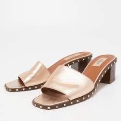 Pre Owned Valentino Rose Gold Leather Soul Rockstud Slide Sandals Size 39