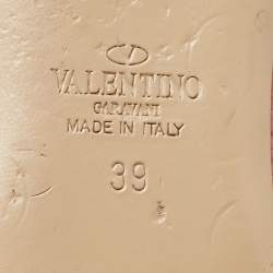 مملوكة مسبقًا Valentino Pink Leather Rockstud Ballet Flats Size 39