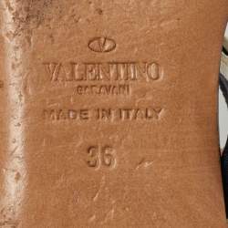 Pre Owned Valentino Navy Blue/White Leather Rockstud Ankle Strap Flat Sandals Size 36