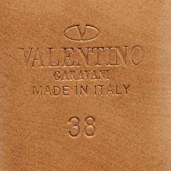 مملوكة مسبقًا Valentino Black  Quitted Leather Pointed Toe Rockstud Pumps Size 38