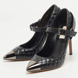 مملوكة مسبقًا Valentino Black  Quitted Leather Pointed Toe Rockstud Pumps Size 38