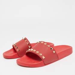 Pre Owned Valentino Red Rubber Rockstud Slides Size 38