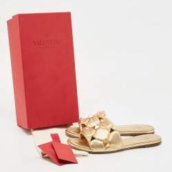 Pre Owned Valentino Gold Quilted Leather Roman Stud Flat Slides Size 38.5