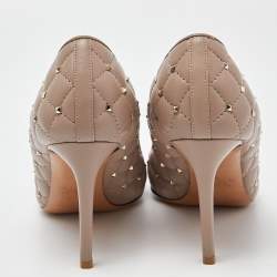 Pre Owned Valentino Beige Quilted Leather Rockstud Embellished Pointed Toe Pumps Size 35.5