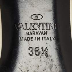 Pre Owned Valentino Cream Leather Roman Stud Ankle Strap Pumps Size 38.5