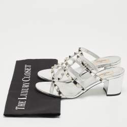 Pre Owned Valentino Silver Leather Rockstud Slides Size 38