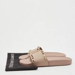 Pre Owned Valentino Beige Rubber Rockstud Slide Flats Size 40