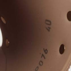 Pre Owned Valentino Beige Rubber Rockstud Slide Flats Size 40