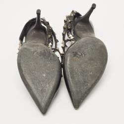 مملوكة مسبقًا Valentino Black Leather Rockstud  Pumps Size 38.5