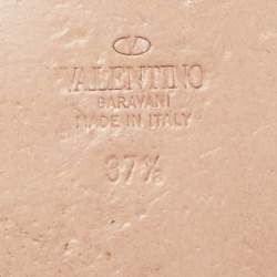 Pre Owned Valentino Light Pink Leather Escape V logo Flat Sandals Size 37.5