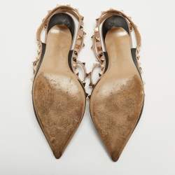 Pre Owned Valentino Black/Beige Leather Rockstud Pumps Size 39