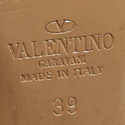 Pre Owned Valentino Black/Beige Leather Rockstud Pumps Size 39