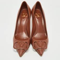 Pre Owned Valentino Brown Leather V LOGO Pumps Size 37