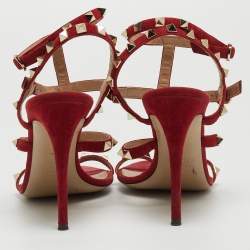 مملوكة مسبقًا Valentino Red Suede Rockstud Ankle Strap Sandals Size 39