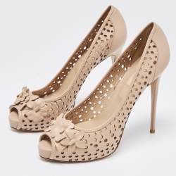 Pre Owned Valentino Beige Perforated Leather Floral Applique Peep Toe Pumps Size 40.5