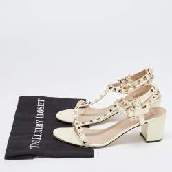 Pre Owned Valentino Cream Patent Leather Rockstud Sandals Size 39