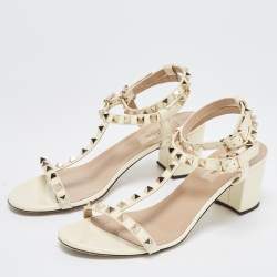 Pre Owned Valentino Cream Patent Leather Rockstud Sandals Size 39