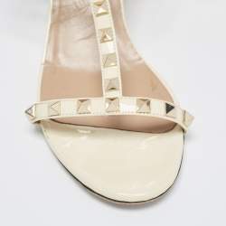 Pre Owned Valentino Cream Patent Leather Rockstud Sandals Size 39