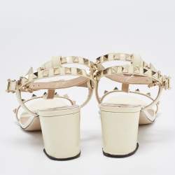 Pre Owned Valentino Cream Patent Leather Rockstud Sandals Size 39