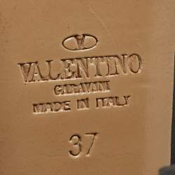 Pre Owned Valentino Black/Beige Leather Rockstud Pumps Size 37