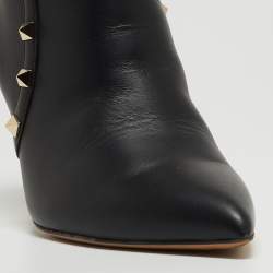 Pre Owned Valentino Black Leather Rockstud Pointed Toe Boots Size 37