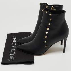 Pre Owned Valentino Black Leather Rockstud Pointed Toe Boots Size 37