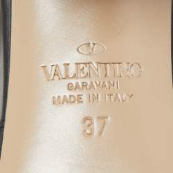 Pre Owned Valentino Black Leather Rockstud Slide Sandals Size 37