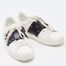 Pre Owned Valentino White/Black Leather Rockstud Untitled Sneakers Size 38