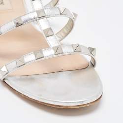 Pre Owned Valentino Silver Leather Rockstud Slide Flats Size 39