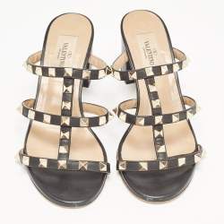 Pre Owned Valentino Black Leather Rockstud Slides Size 35