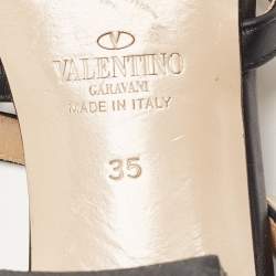 Pre Owned Valentino Black Leather Rockstud Slides Size 35