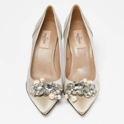Pre Owned Valentino Grey Satin Crystal and Faux Pearl Embellished Pumps Size 37.5