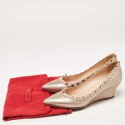 Pre Owned Valentino Metallic Leather Rockstud Pointed Toe Pumps Size 36