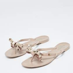 Pre Owned Valentino Pink Rubber Rockstud Bow Thong Flats Size 35