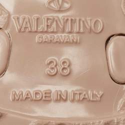 Pre Owned Valentino Pink Rubber Rockstud Thong Flats Size 38