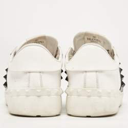 Pre Owned Valentino White/Black Leather Rockstud Low Top Sneakers Size 39.5