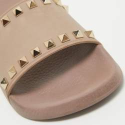 Pre Owned Valentino Dusty Pink Rubber Rockstud Slides Size 36
