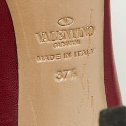 Pre Owned Valentino Burgundy Leather Rose Applique Peep Toe Pumps Size 37.5
