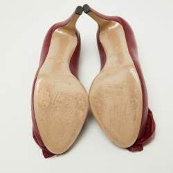 Pre Owned Valentino Burgundy Leather Rose Applique Peep Toe Pumps Size 37.5