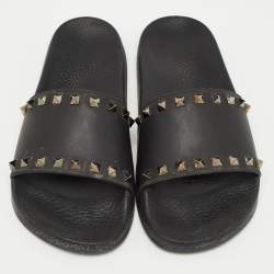 Pre Owned Valentino Black Rubber Rockstud Flat Slides Size 40