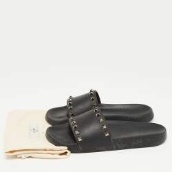 Pre Owned Valentino Black Rubber Rockstud Flat Slides Size 40