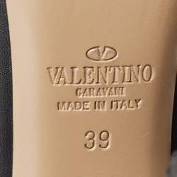 Pre Owned Valentino Black/Dusty Pink Leather Rockstud Ankle Strap Pumps Size 39