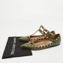 مملوكة مسبقًا Valentino Army Green Leather Rockstud Ankle Strap Ballet Flats Size 40